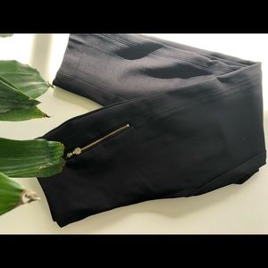 [SOLD] Anne Klein skinny leg black pants